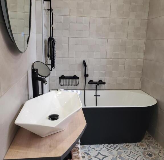 4인용 스탠다드 룸, Hôtel Les Orangers