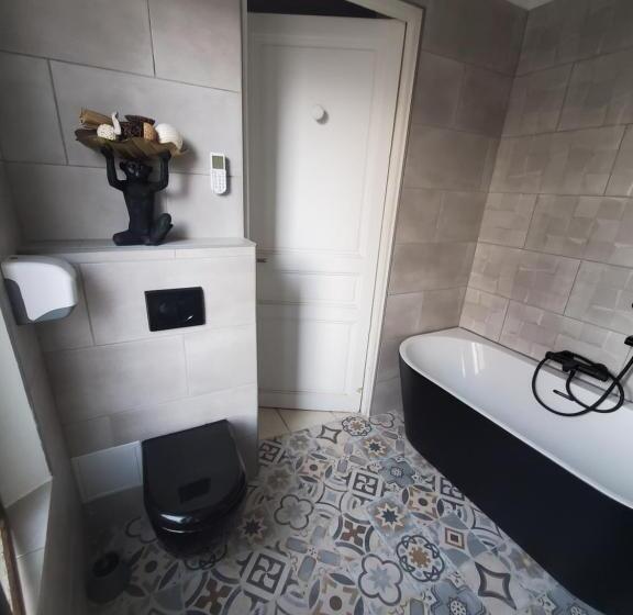 4인용 스탠다드 룸, Hôtel Les Orangers