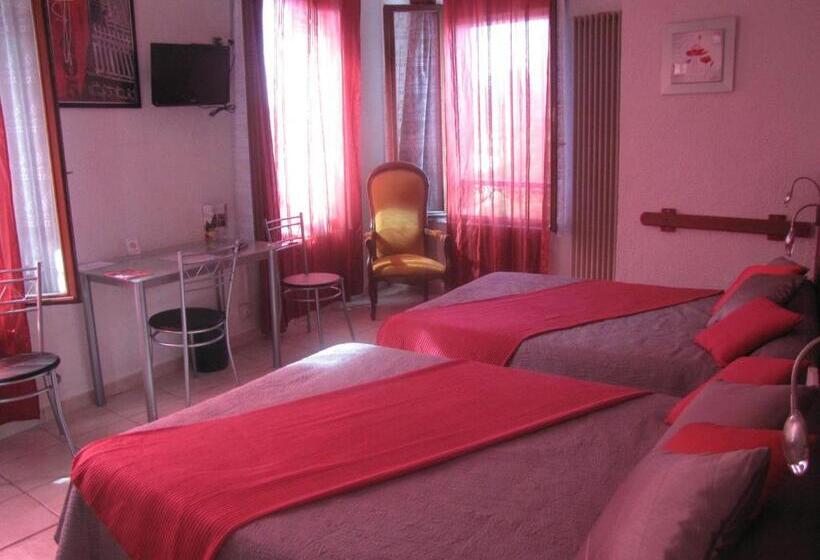 四人标准间, Hôtel Les Orangers