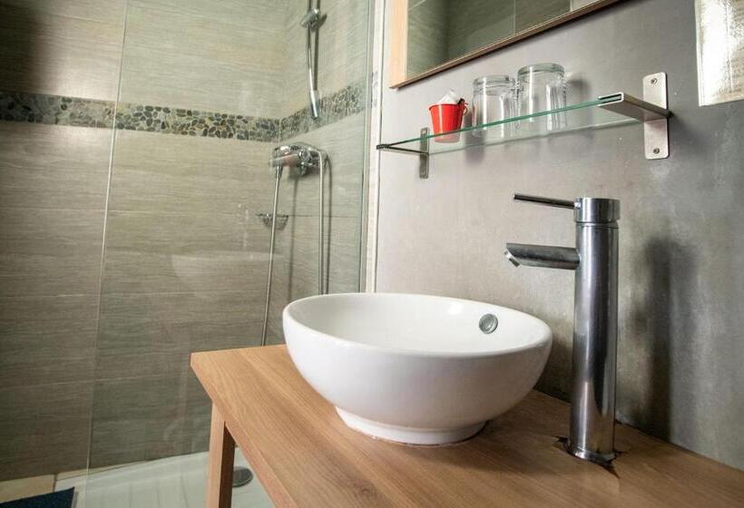 스탠다드 룸, Hôtel Les Orangers