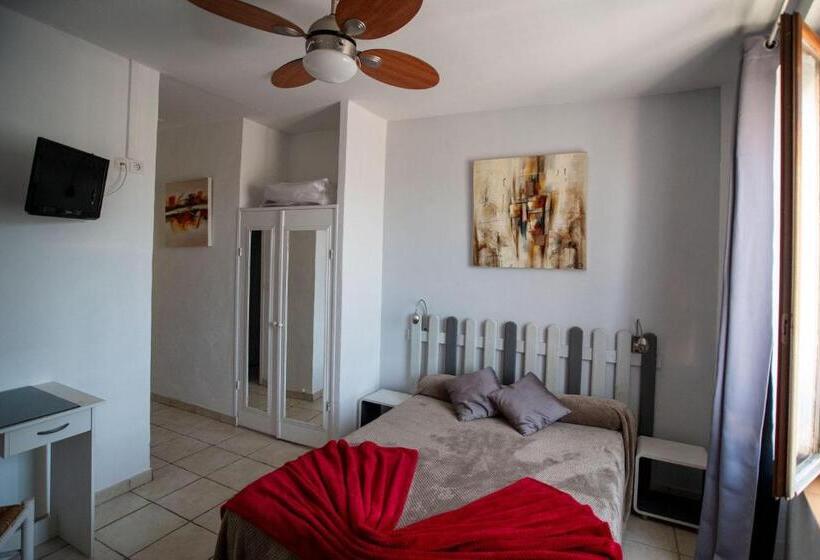 스탠다드 룸, Hôtel Les Orangers