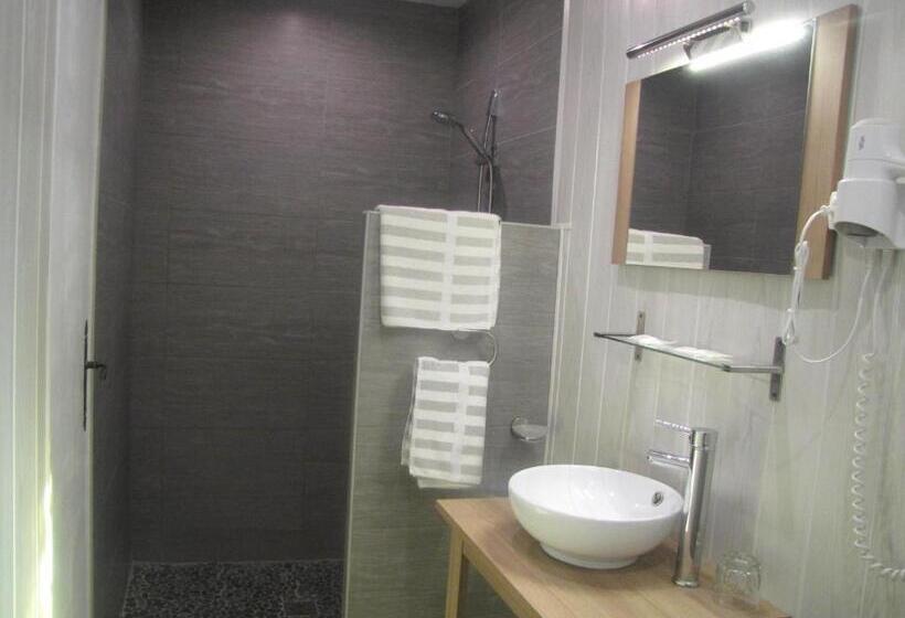 스탠다드 테라스 룸, Hôtel Les Orangers