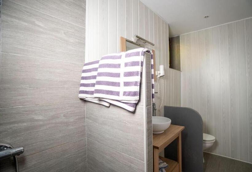 스탠다드 테라스 룸, Hôtel Les Orangers