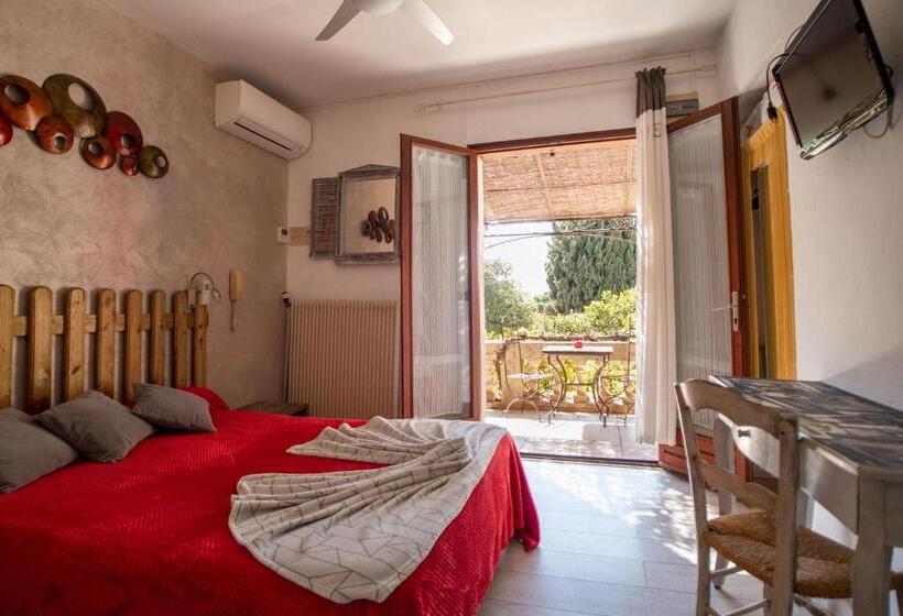 스탠다드 테라스 룸, Hôtel Les Orangers