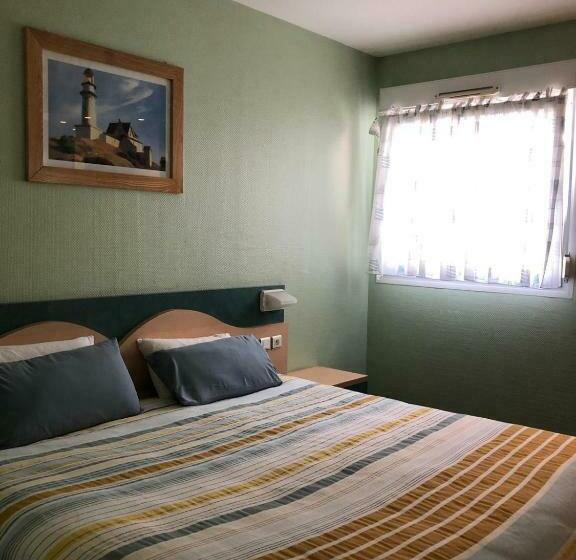 Номер Стандарт, Hôtel Restaurant De L Europort