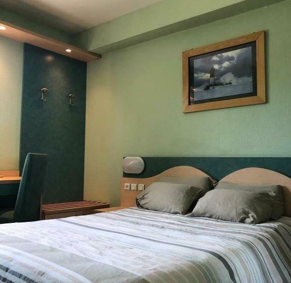 Номер Стандарт, Hôtel Restaurant De L Europort