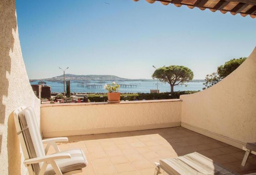 غرفة قياسية ذات إطلالة, La Côte Bleue