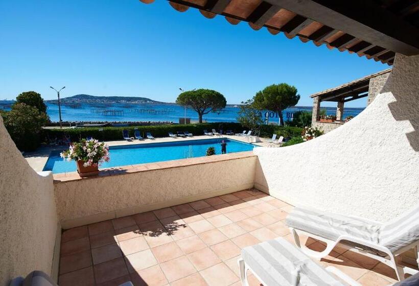 غرفة قياسية ذات إطلالة, La Côte Bleue