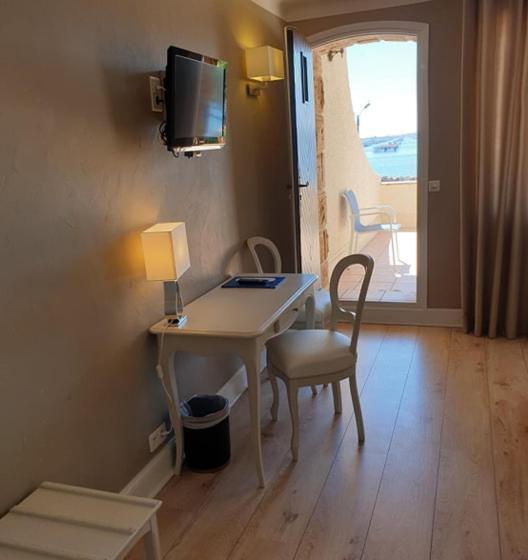 غرفة قياسية ذات إطلالة, La Côte Bleue