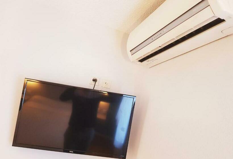 标准单人间, Restaurant Le Bourgneuf