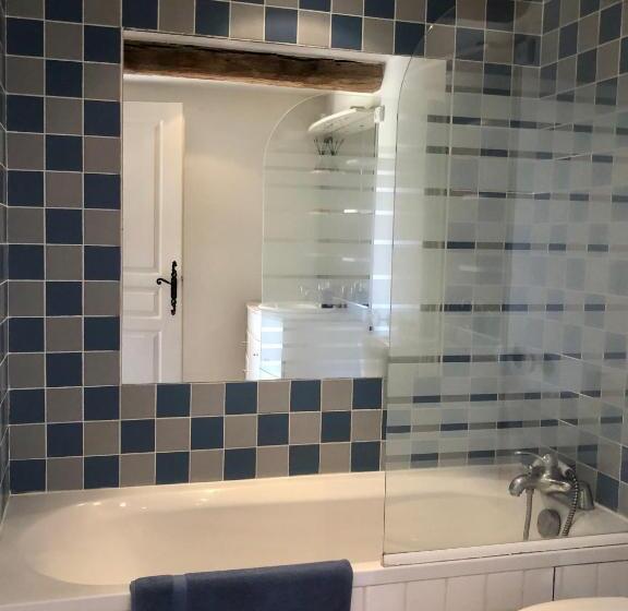 منزل غرفة نوم واحدة, Chateau D  Emalleville