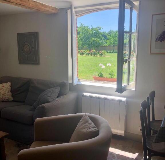 منزل غرفة نوم واحدة, Chateau D  Emalleville