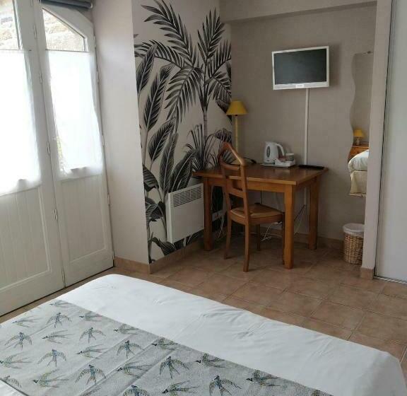 标准间, Domaine De Lesvaniel