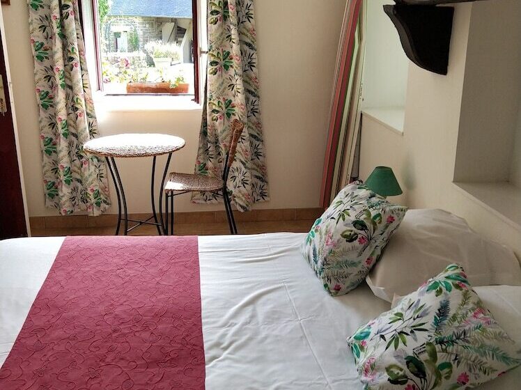 标准间, Domaine De Lesvaniel