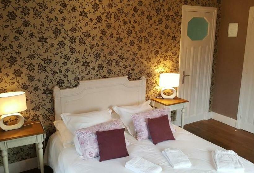 Superior  Værelse m. Balkon, Le Castel Guesthouse