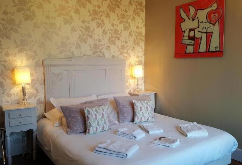 Standard Værelse m. Balkon, Le Castel Guesthouse