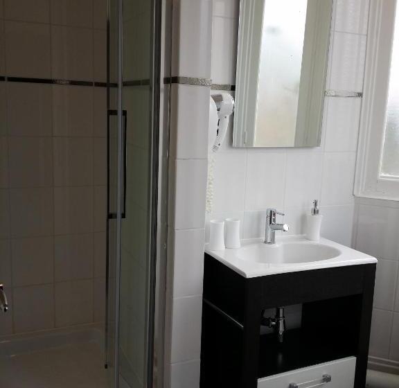 Standard Værelse m. Balkon, Le Castel Guesthouse