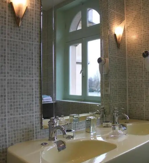 テラス付スーペリアルーム, Le Castel Guesthouse