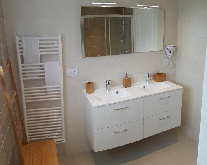 Hus 3 Soveværelser, Le Castel Guesthouse