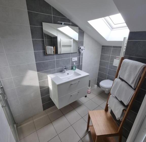 Дом 3 Спальни, Le Castel Guesthouse