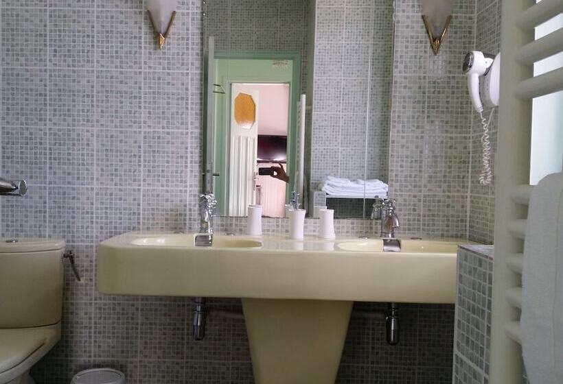 Superior Room with Terrace, Le Castel Guesthouse