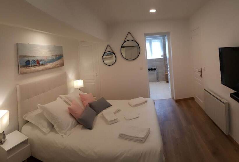 Hus 3 Soveværelser, Le Castel Guesthouse