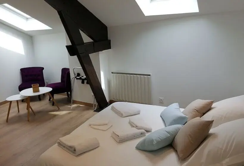 3ベッドルームハウス, Le Castel Guesthouse