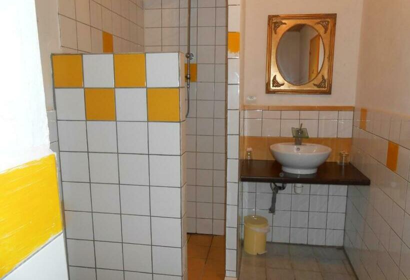 스탠다드 싱글 룸, Le Marconnès