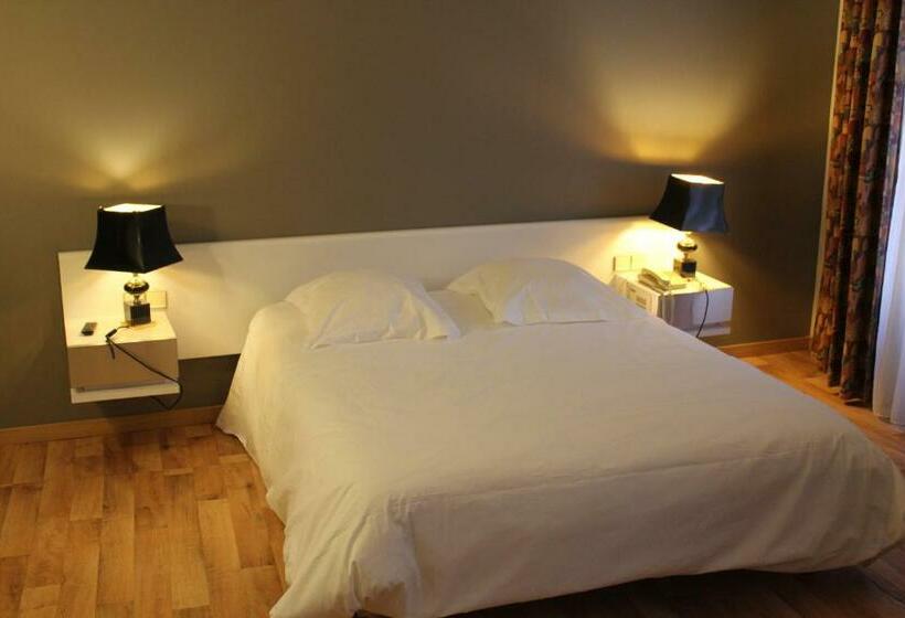 패밀리 룸, Au Pavillon Du Frêne