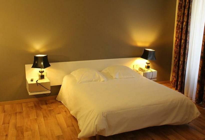 패밀리 룸, Au Pavillon Du Frêne