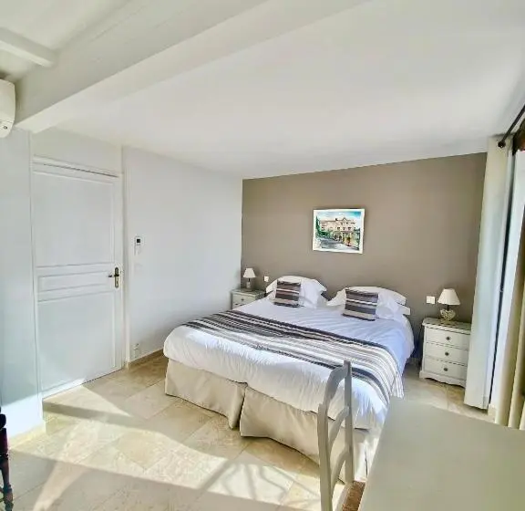 シングルデラックスルーム, Auberge Du Vieux Château