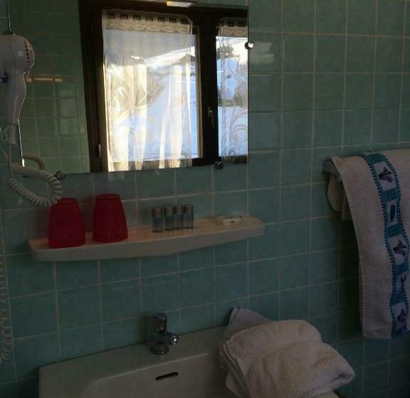 غرفة قياسية رباعية, Chalet Hôtel Du Borderan