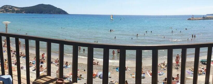 オーシャンビュースタンダードルームバルコニー付き, Hôtel Chanteplage