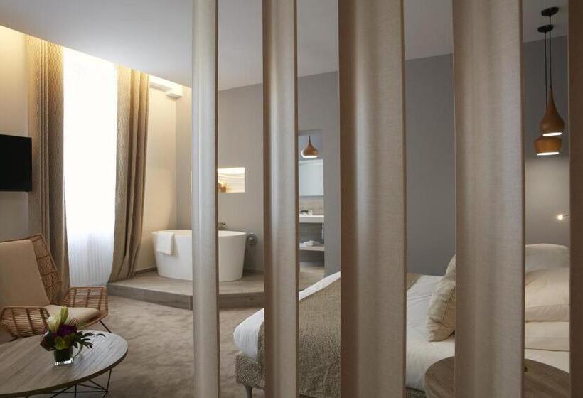 キングサイズベッドのデラックスルーム, Logis Hôtel   Restaurant Maison Claude Darroze