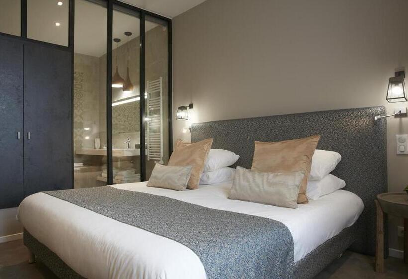 キングサイズベッドのスタンダードルーム, Logis Hôtel   Restaurant Maison Claude Darroze