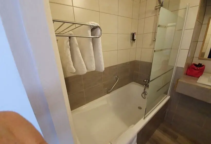 Standard-huone, Contact Hôtel Du Relais Thouars