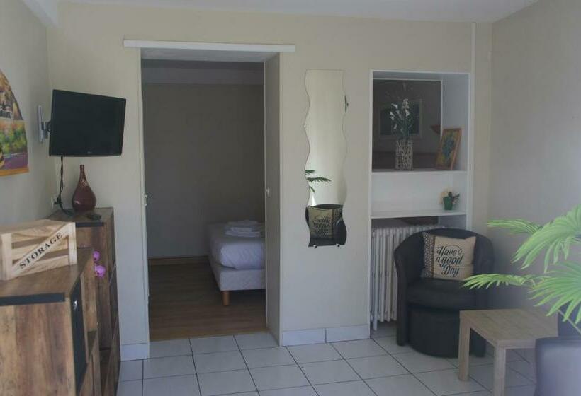 ファミリールーム, Hôtel De La Mer   Deauville Blonville   Boutique Hôtel De Charme Vue Mer Ou Campagne   Accès Direct