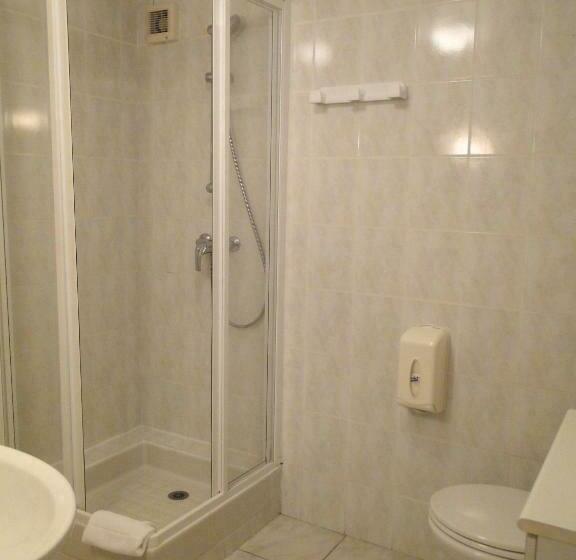 ファミリールーム, Hôtel De La Mer   Deauville Blonville   Boutique Hôtel De Charme Vue Mer Ou Campagne   Accès Direct