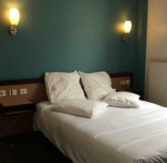 Номер Стандарт, De La Place