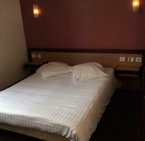 Номер Стандарт, De La Place