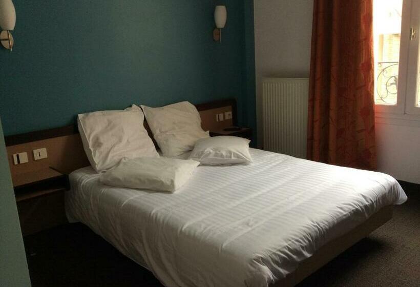 Номер Стандарт, De La Place