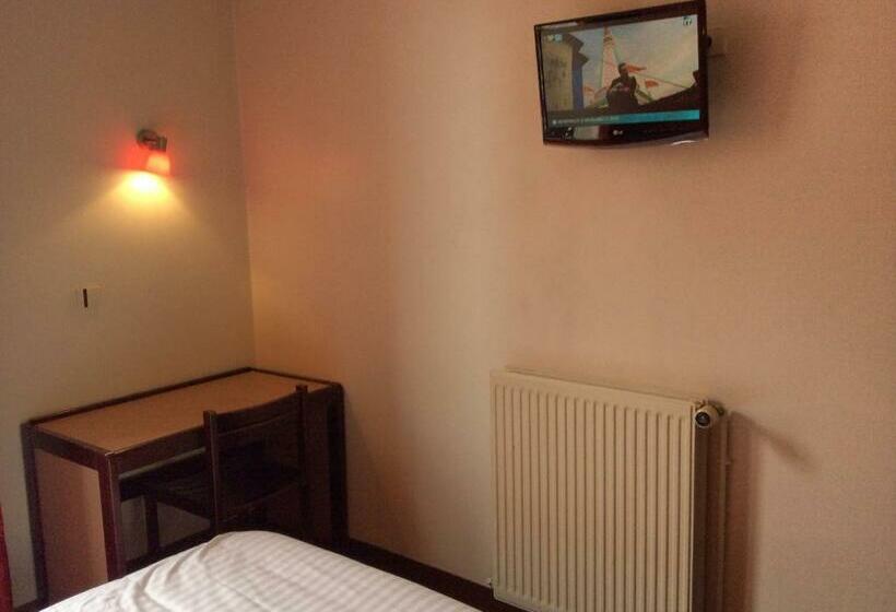 Номер Стандарт, De La Place