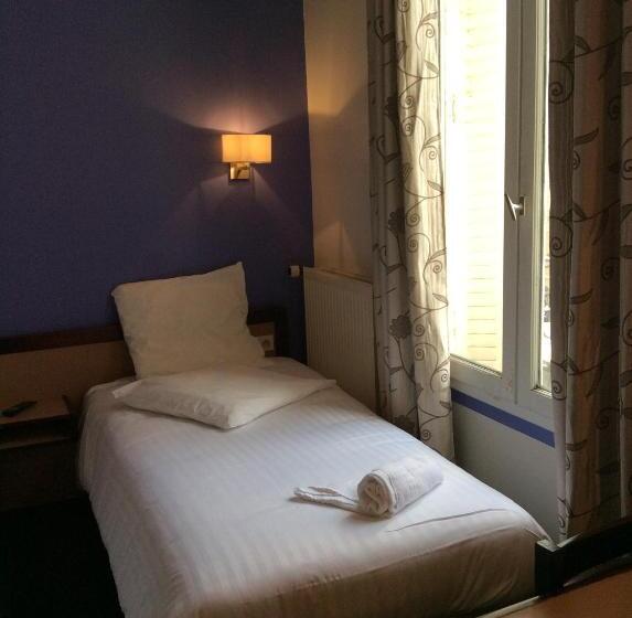 Номер Стандарт, De La Place