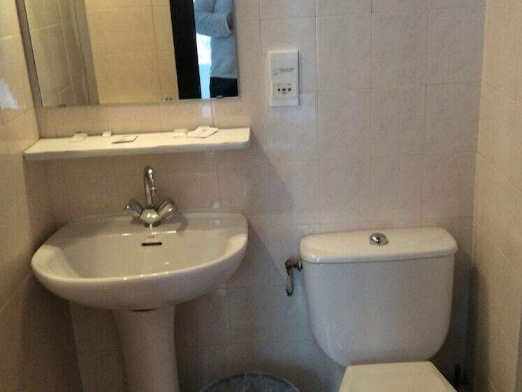 Номер Стандарт, De La Place