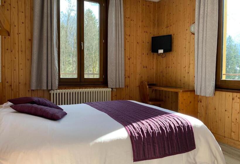 스탠다드 룸, Des Lacs