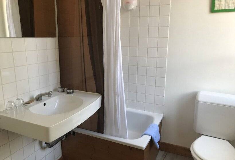 4인용 스탠다드 룸, Des Lacs