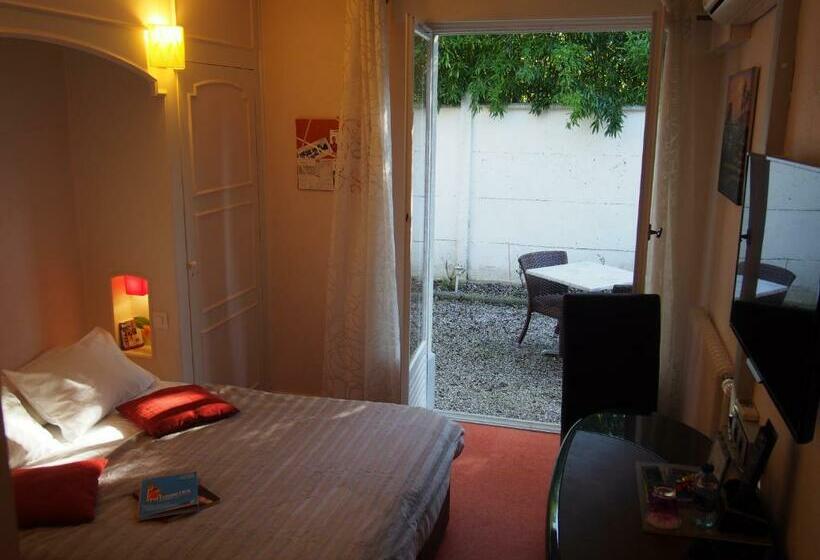 غرفة كومفورت, Du Croise