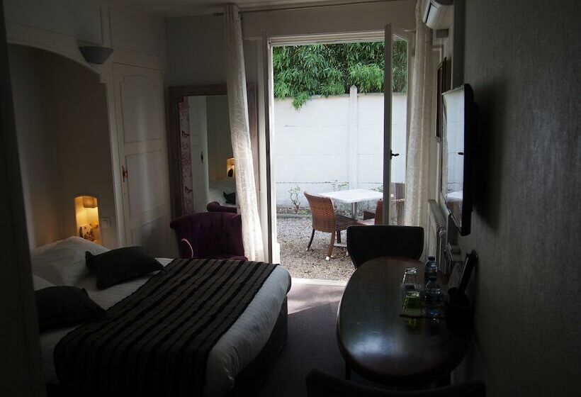 غرفة كومفورت, Du Croise