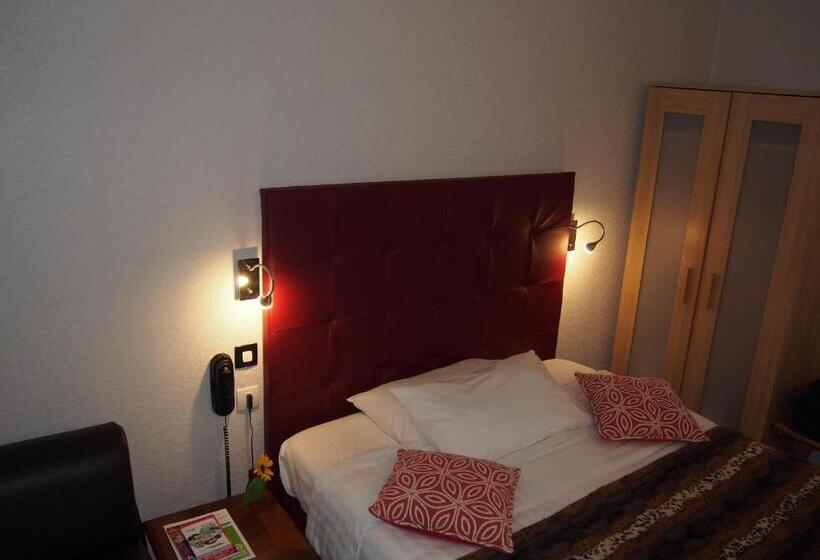 غرفة كومفورت, Du Croise