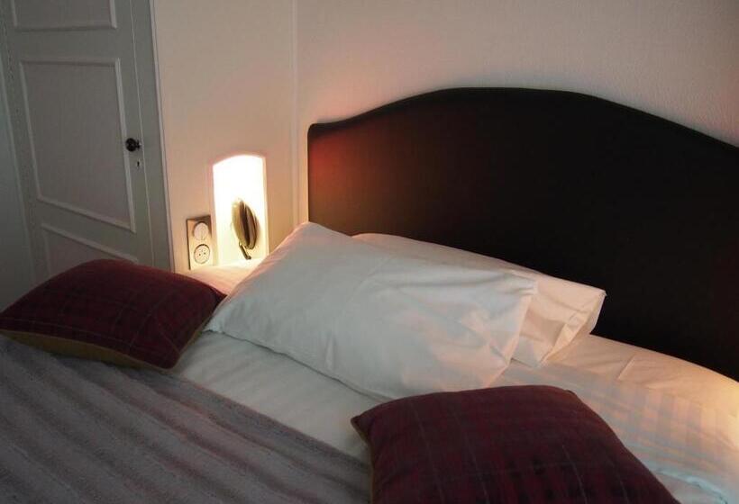 غرفة كومفورت, Du Croise